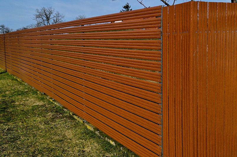 10 Stylish Front Yard Fence Ideas for Your Home - Shrubhub