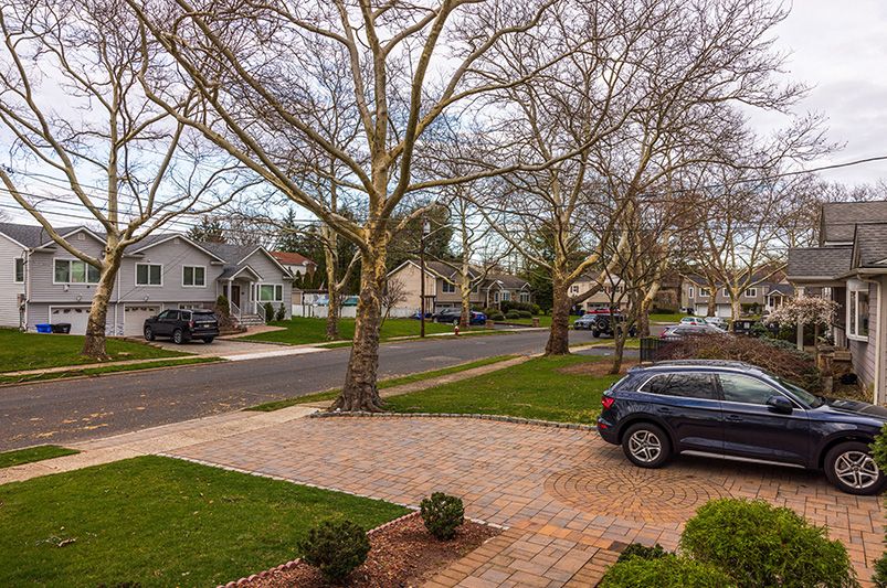 10 Driveway Design Ideas to Up Your Curb Appeal - Shrubhub