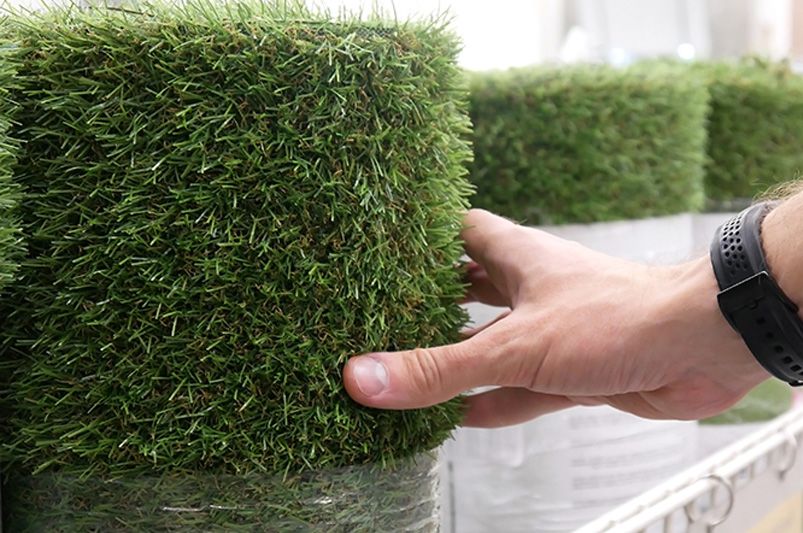 Natural Turf vs. Synthetic Turf: What’s Best for Your Yard - Shrubhub