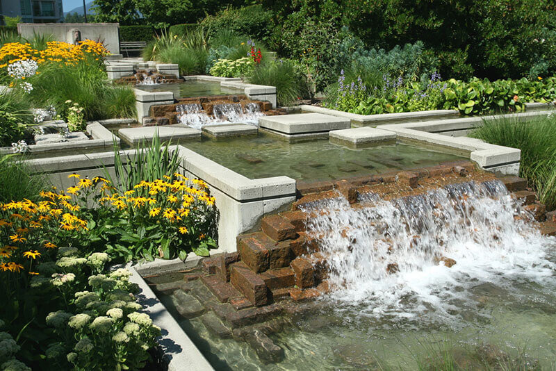 Hardscaping And Water Feature Design Tips for Your Outdoor Space - Shrubhub
